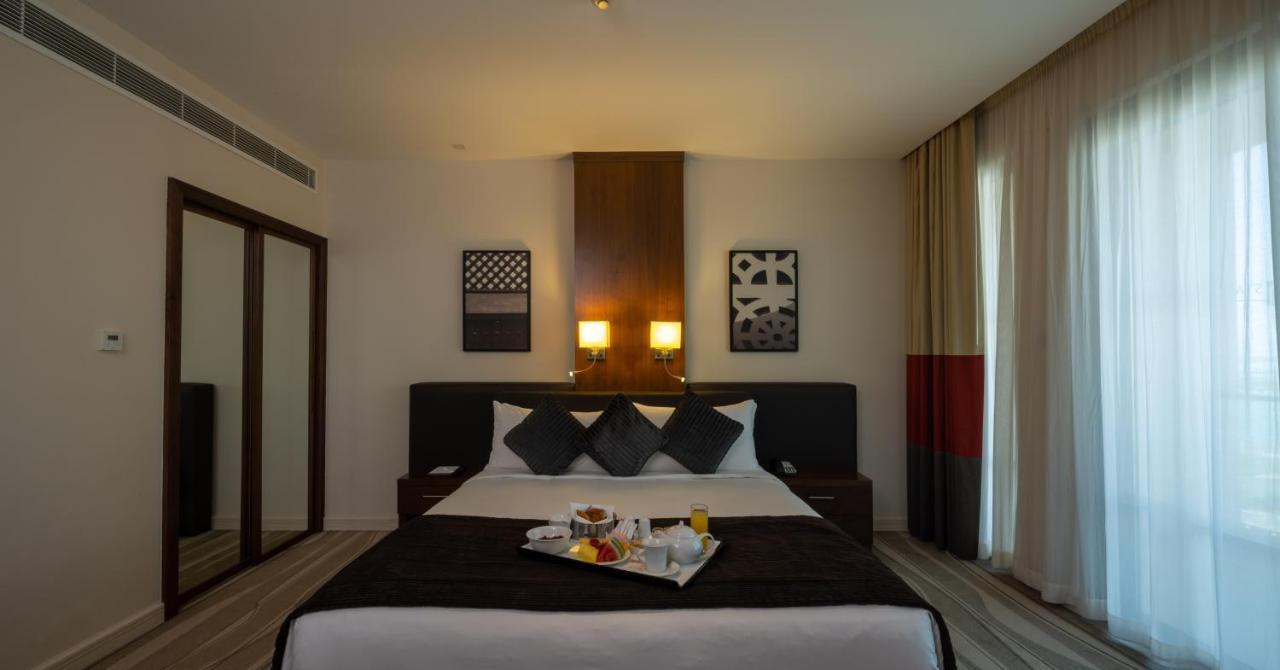 Staybridge Suites Yas Island Abu Dhabi By Ihg ภายนอก รูปภาพ
