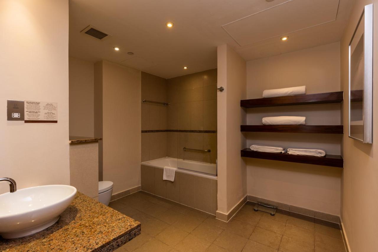Staybridge Suites Yas Island Abu Dhabi By Ihg ภายนอก รูปภาพ